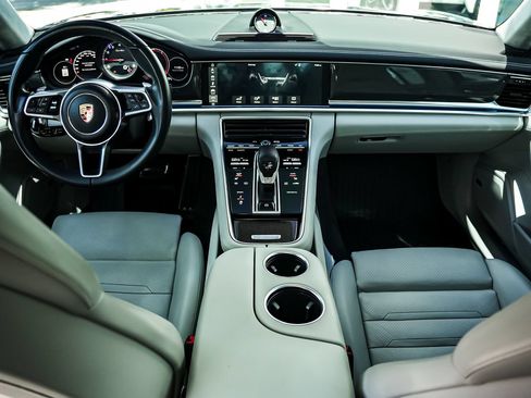 Used 2017 Porsche Panamera Turbo AWD/4WD image 31