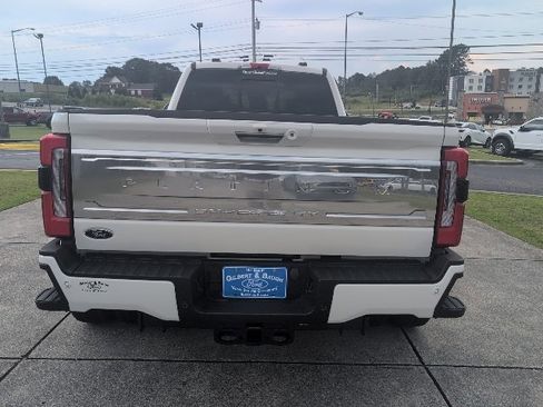 Used 2024 Ford F350 Platinum image 5