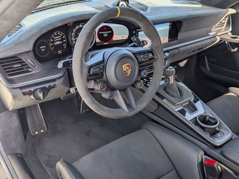 Certified 2024 Porsche 911 GT3 RS RWD image 4