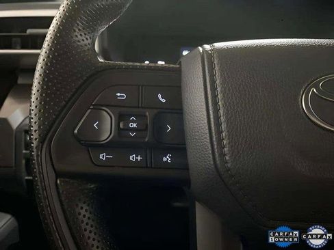 Used 2025 Toyota Tacoma SR5 image 32