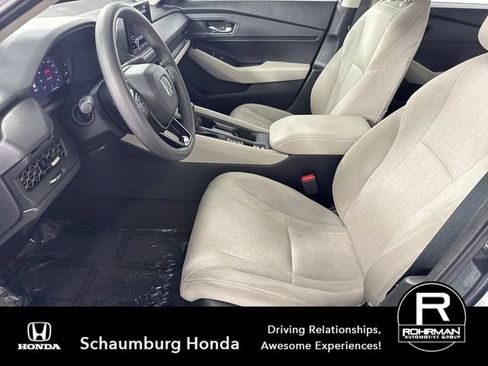 Certified 2025 Honda Accord SE image 4