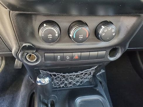 Used 2014 Jeep Wrangler Unlimited Sport w/ Connectivity Group image 24