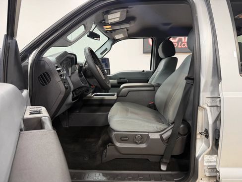 Used 2015 Ford F250 XLT w/ XLT Value Package AWD/4WD image 13