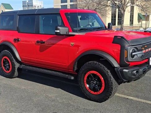 Certified 2022 Ford Bronco Badlands image 3