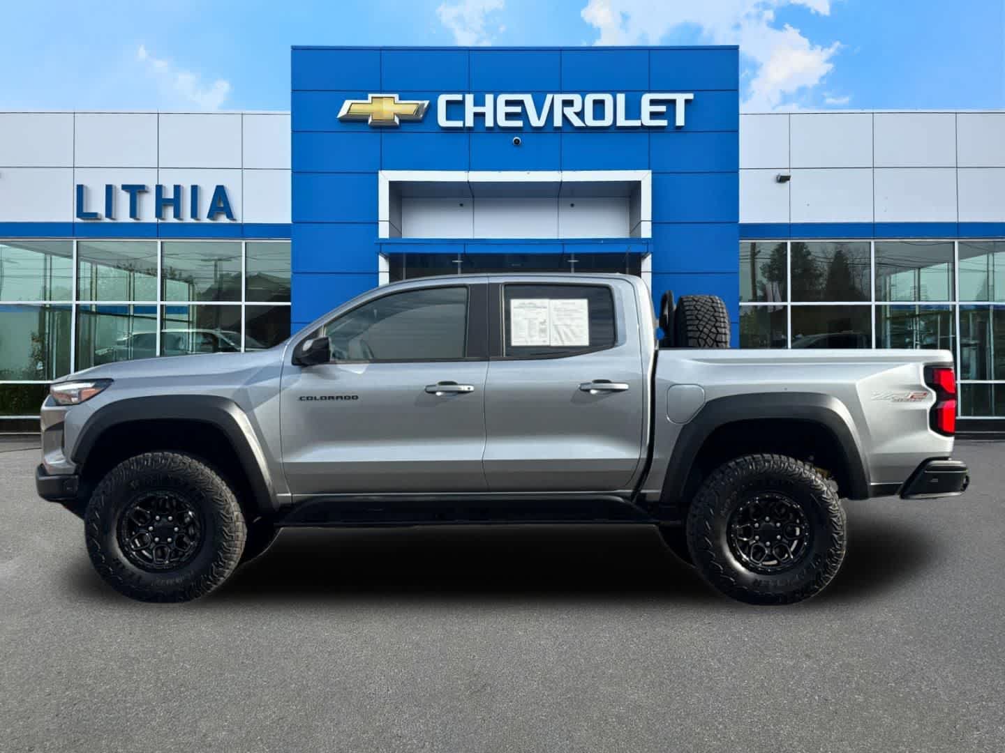 Used 2024 Chevrolet Colorado ZR2 w/ ZR2 Bison Edition AWD/4WD image 5