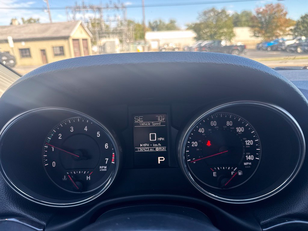 Used 2012 Jeep Grand Cherokee Laredo AWD/4WD image 31