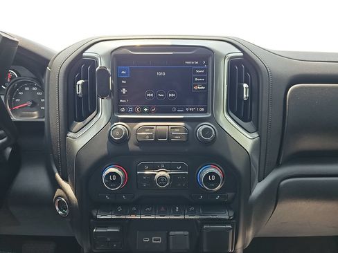 Used 2020 Chevrolet Silverado 1500 LT Trail Boss AWD/4WD image 20
