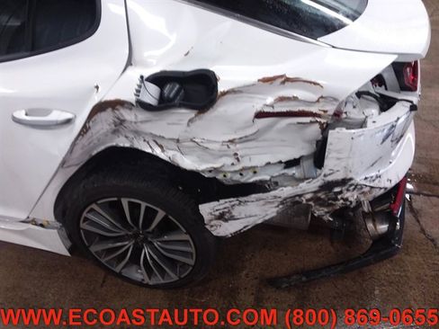 Used 2018 Kia Stinger Premium image 15