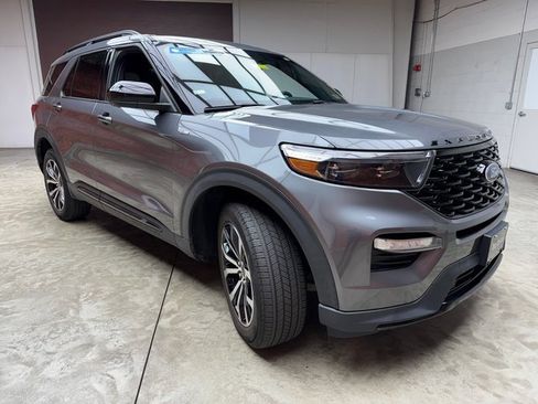 Used 2022 Ford Explorer ST-Line image 7