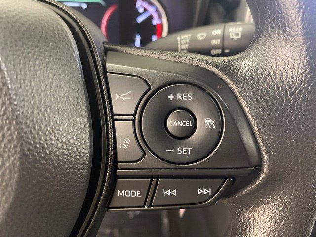 Certified 2025 Toyota RAV4 LE AWD/4WD image 18
