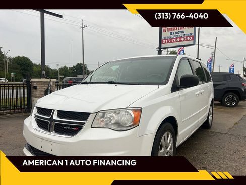 Used 2017 Dodge Grand Caravan SE FWD image 1