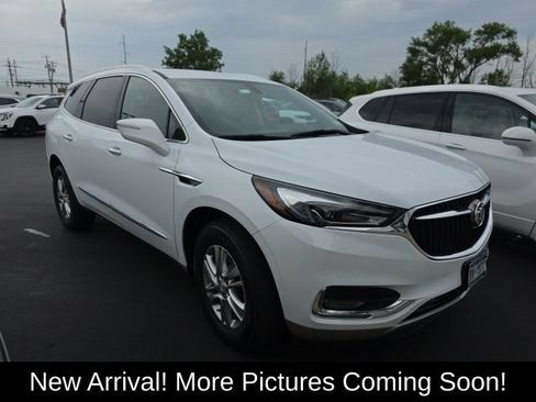 Used 2021 Buick Enclave Preferred FWD image 1