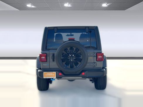 Certified 2022 Jeep Wrangler Unlimited Sahara image 10