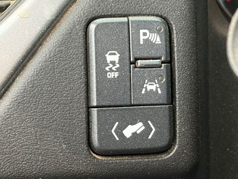 Used 2016 Chevrolet Tahoe LTZ AWD/4WD image 9