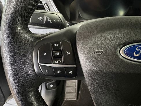 Used 2020 Ford Escape SE Sport image 25