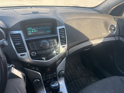 Used 2012 Chevrolet Cruze Eco image 11
