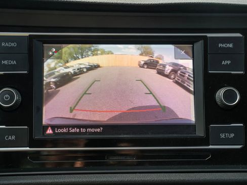 Used 2019 Volkswagen Jetta S FWD image 18