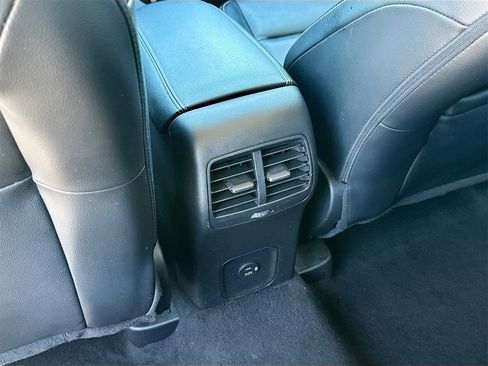 Used 2021 Ford Escape Titanium image 26