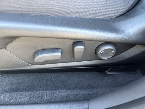 Certified 2024 Subaru Crosstrek 2.0i Premium image 9