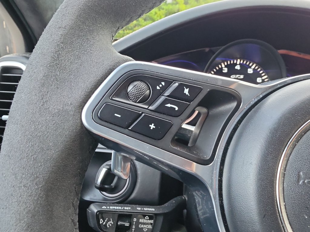 Used 2021 Porsche Cayenne GTS AWD/4WD image 26
