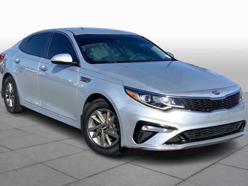 Used 2020 Kia Optima LX image 3