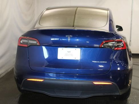 Used 2021 Tesla Model Y Long Range AWD/4WD image 6