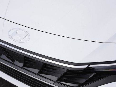 New 2025 Hyundai Elantra Sport image 8