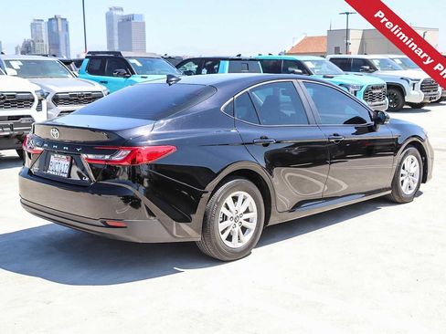 Used 2025 Toyota Camry LE w/ Convenience Package FWD image 6