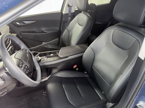 New 2025 Kia EV6 Wind image 16
