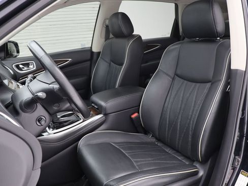 Used 2019 INFINITI QX60 Luxe w/ Sensory Package image 19