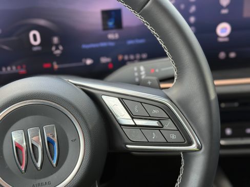 Used 2025 Buick Envision Sport Touring image 15