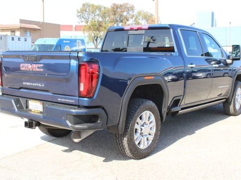 Used 2023 GMC Sierra 3500 Denali w/ Denali Ultimate Package AWD/4WD image 4