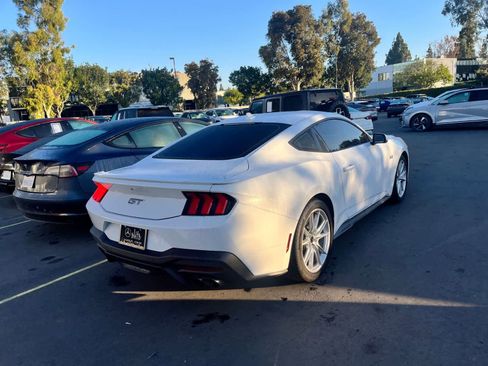 Used 2024 Ford Mustang GT Premium image 3