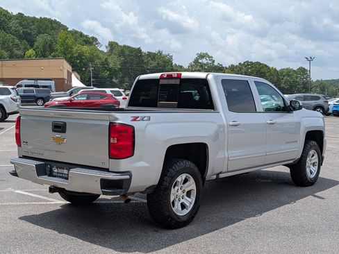 Used 2018 Chevrolet Silverado 1500 LT w/ All Star Edition AWD/4WD image 9