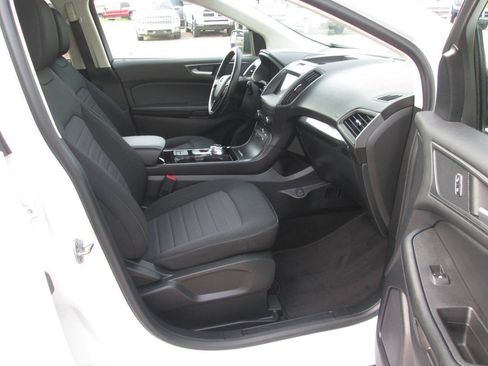 Used 2020 Ford Edge SE FWD image 15