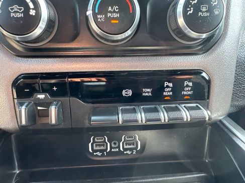 Used 2019 RAM 2500 Big Horn w/ Towing Technology Group AWD/4WD image 7