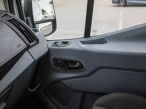 Used 2015 Ford Transit 150 130 Low Roof RWD image 18