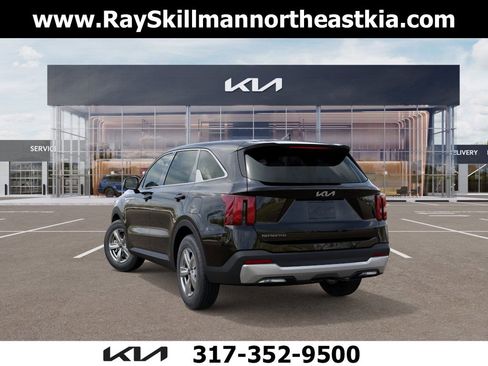 New 2026 Kia Sorento LX FWD image 4
