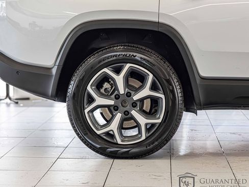 Used 2024 Rivian R1S Adventure image 13