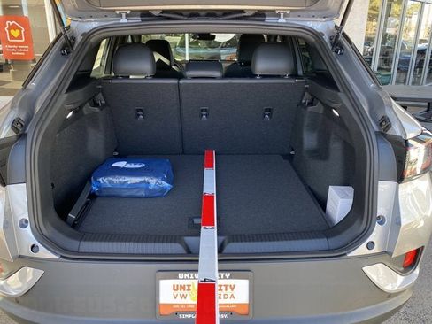 New 2026 Volkswagen ID.4 Pro AWD/4WD image 16