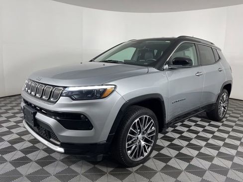 Used 2022 Jeep Compass Limited w/ Elite Group AWD/4WD image 6