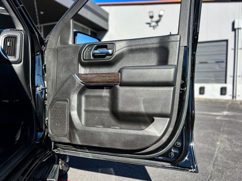 Used 2020 GMC Sierra 1500 Elevation w/ Elevation Value Package image 41