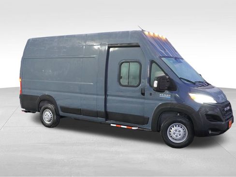 Used 2024 RAM ProMaster 3500 image 2