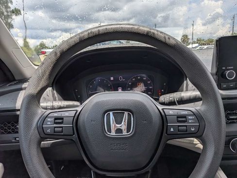 Used 2024 Honda Accord LX image 19