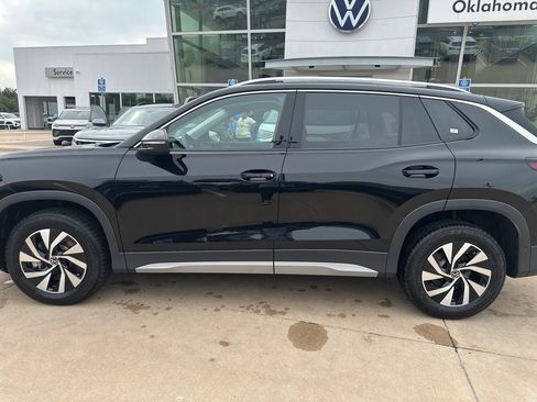 New 2025 Volkswagen Tiguan S image 2