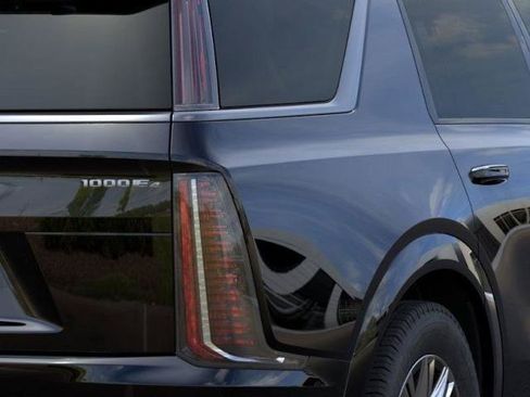 New 2026 Cadillac Escalade IQL Luxury AWD/4WD image 11