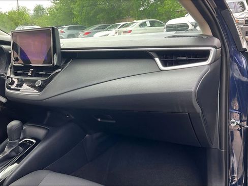 Used 2024 Toyota Corolla LE FWD image 18