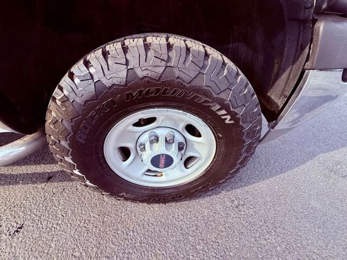 Used 2001 GMC Sierra 2500 4x4 Extended Cab HD image 17