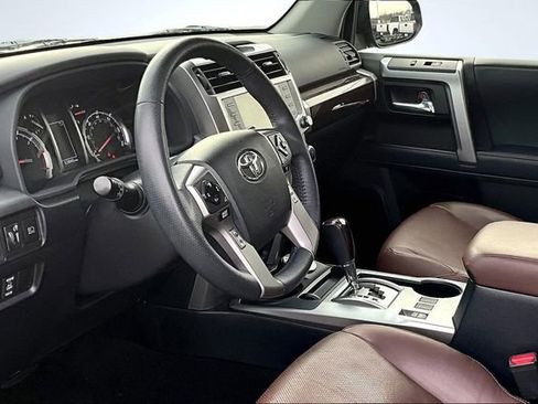 Used 2020 Toyota 4Runner SR5 image 17