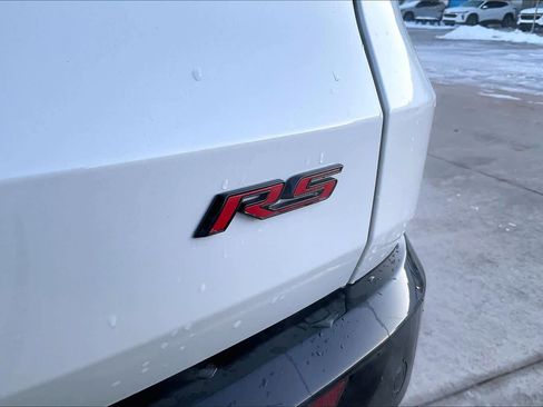 Used 2024 Chevrolet Traverse RS image 11